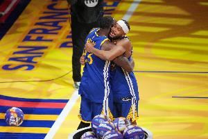 穆迪：新秀赛季常去追梦房间找他问问题 他很聪明也很有观察力